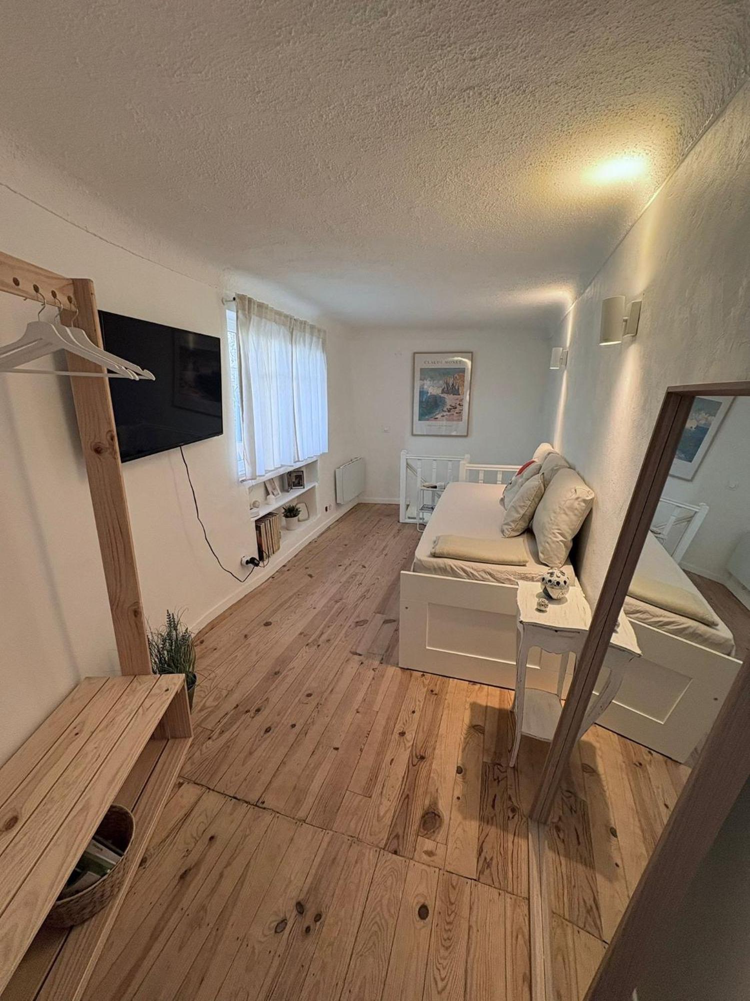Duplex Au Pied Du Chateau Cagnes-sur-Mer Exterior photo